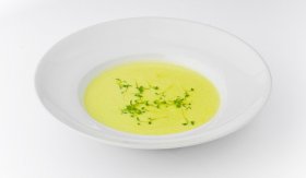 Avokádová polévka / Sopa de aguacates