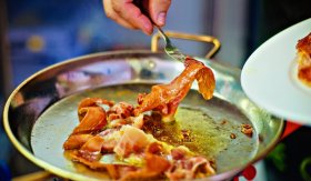 Jamón s rajčaty / Jamón con tomate - příprava