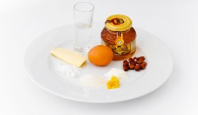 Ořechový dort s medem / Tarta montaňesa de nueces, miel y yogur - ingredience