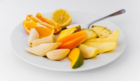 Ovocný salát z gran canaria / Ensalada de frutas canarias - suroviny