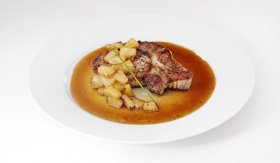 Vepřové kotlety na sherry a karamelu / Chuletas de cerdo al jerez con caramelo líquido